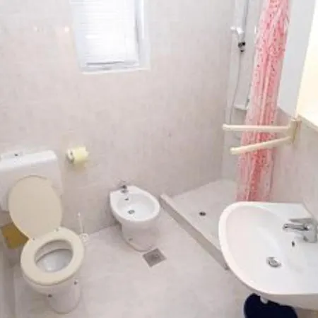 Angela Apartamento Ližnjan