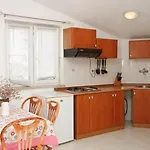 Angela Appartement Ližnjan