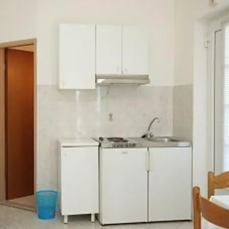 Apartment Angela *