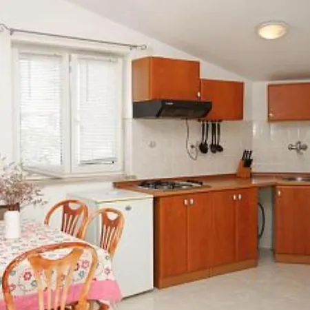 Angela Apartment Liznjan
